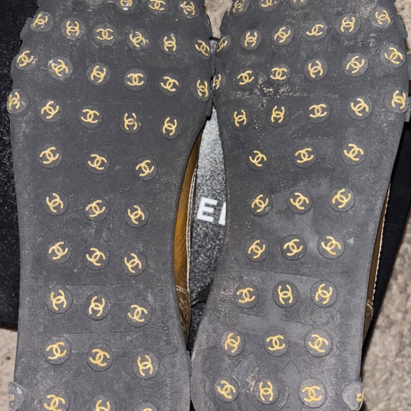 Chanel Trainer Gold/Black Turquoise Inside Lining - Picture 4 of 5